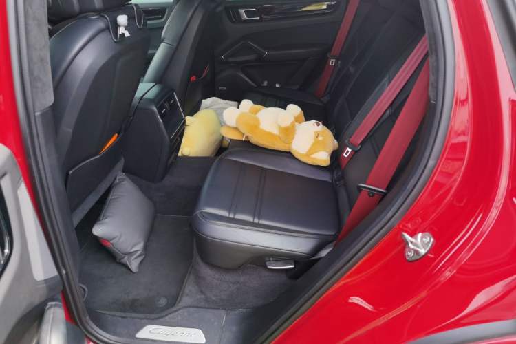 Used Porsche Cayenne 2019 Cayenne 3.0T Left Rear Seat