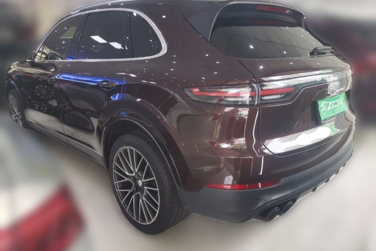 Used Porsche Cayenne 2019 Cayenne 3.0T Rear Left 45 Deg