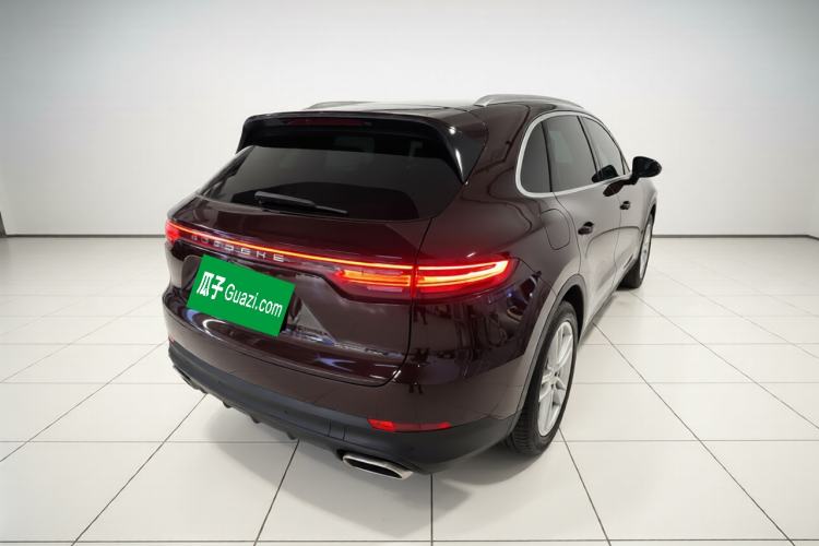 Used Porsche Cayenne 2019 Cayenne 3.0T Rear Right 45 Deg