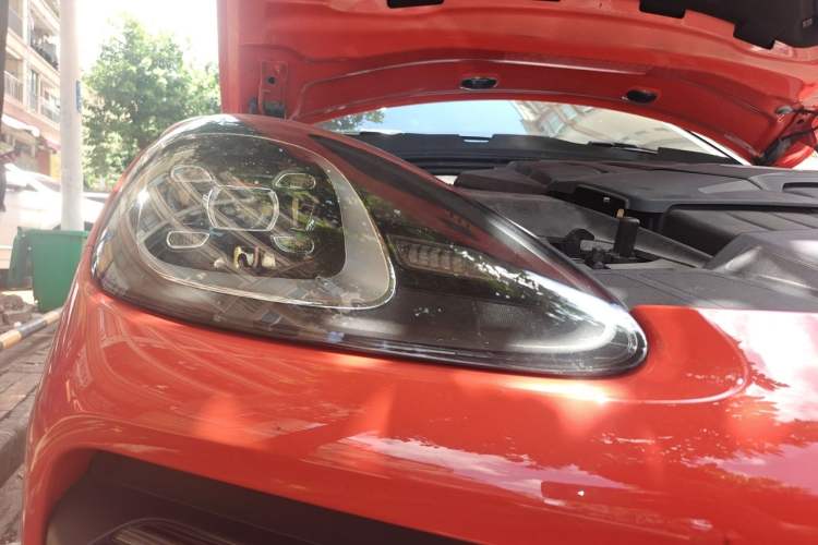 Used Porsche Cayenne 2019 Cayenne Coupé 3.0T Right Front Headlight