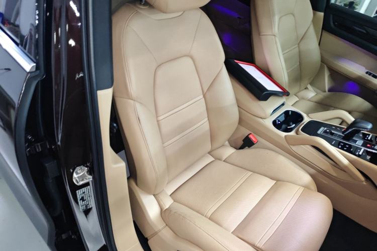 Used Porsche Cayenne 2019 Cayenne 3.0T Right Front Seat