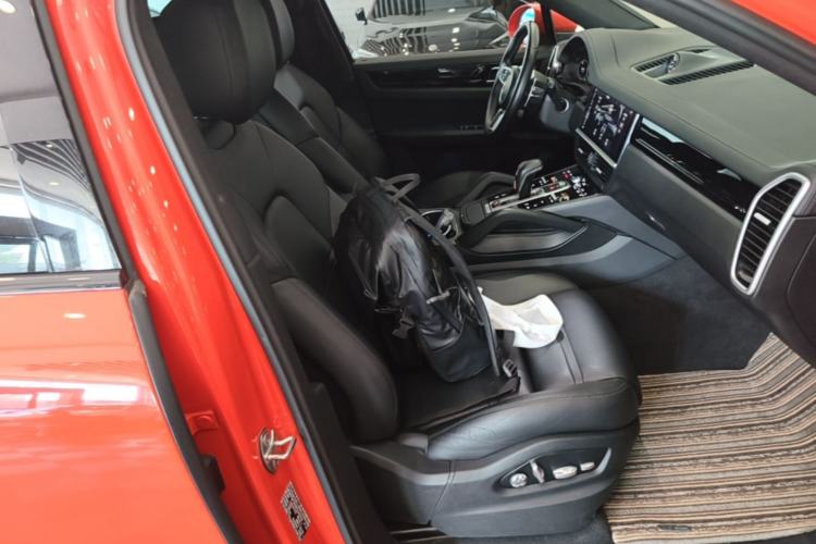 Used Porsche Cayenne 2019 Cayenne 3.0T Right Front Seat