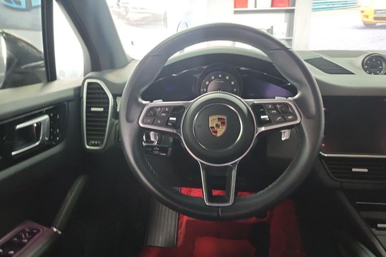 Used Porsche Cayenne 2019 Cayenne 3.0T Steering Wheel
