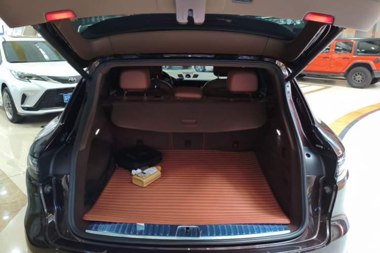 Used Porsche Cayenne 2019 Cayenne 3.0T Trunk