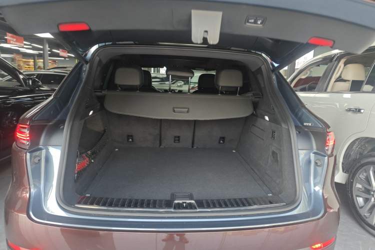 Used Porsche Cayenne 2019 Cayenne 3.0T Trunk