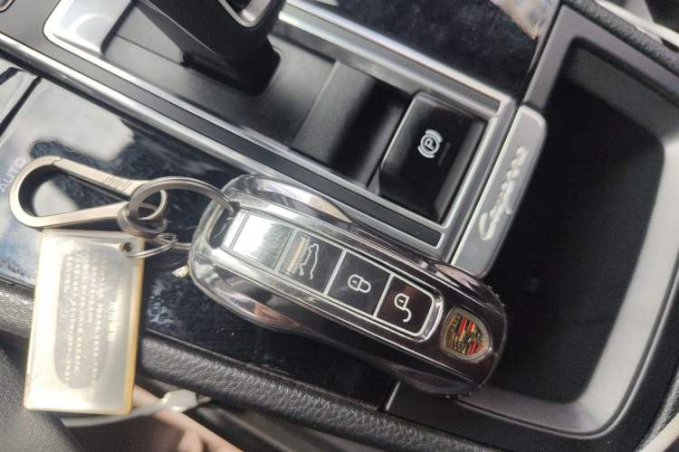 Used Porsche Cayenne 2019 Cayenne 3.0T Vehicle Key