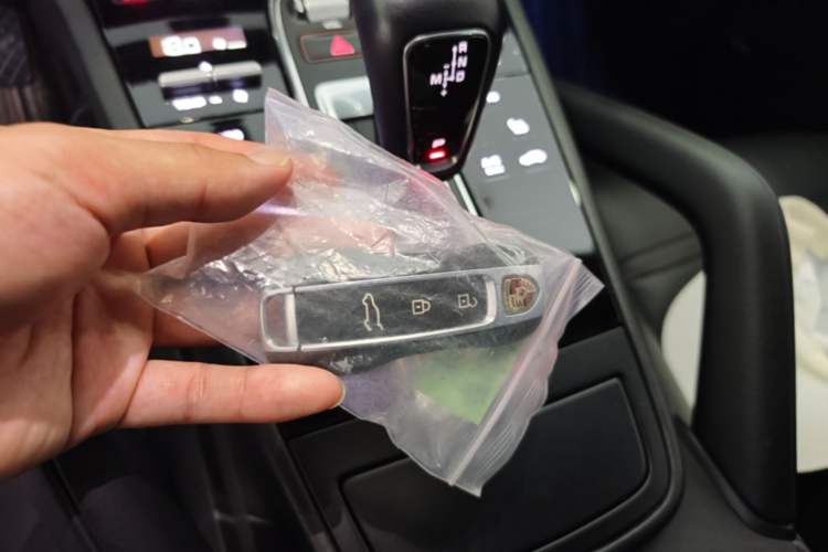 Used Porsche Cayenne 2019 Cayenne 3.0T Vehicle Key