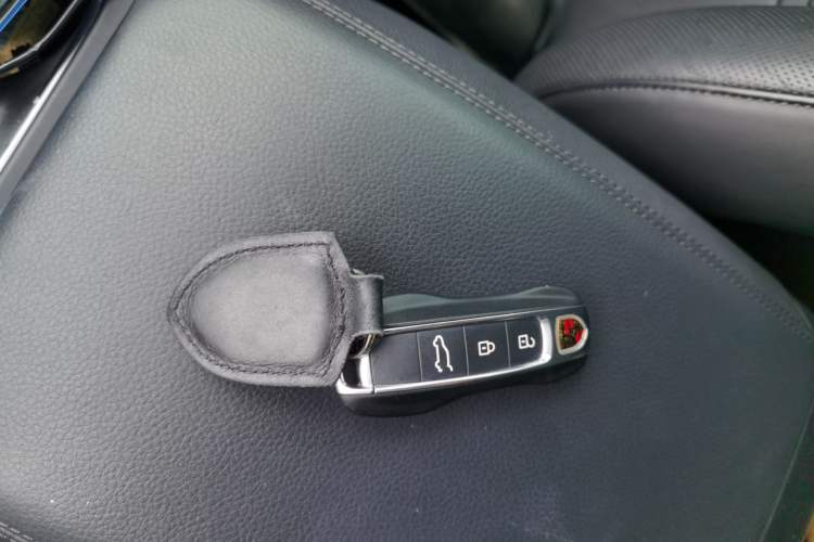 Used Porsche Cayenne 2019 Cayenne 3.0T Vehicle Key