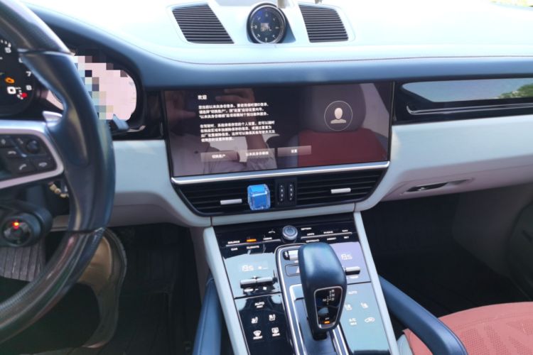 Used Porsche Cayenne 2019 Cayenne Coupé 3.0T Audio And AC Panel