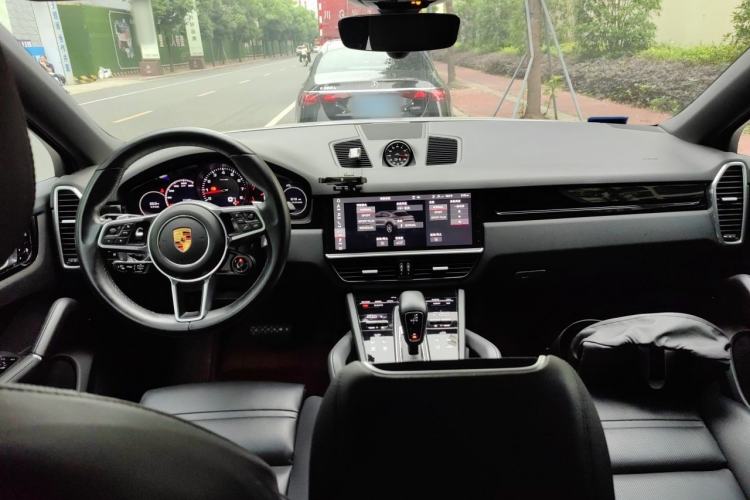 Used Porsche Cayenne 2019 Cayenne Coupé 3.0T Center Console