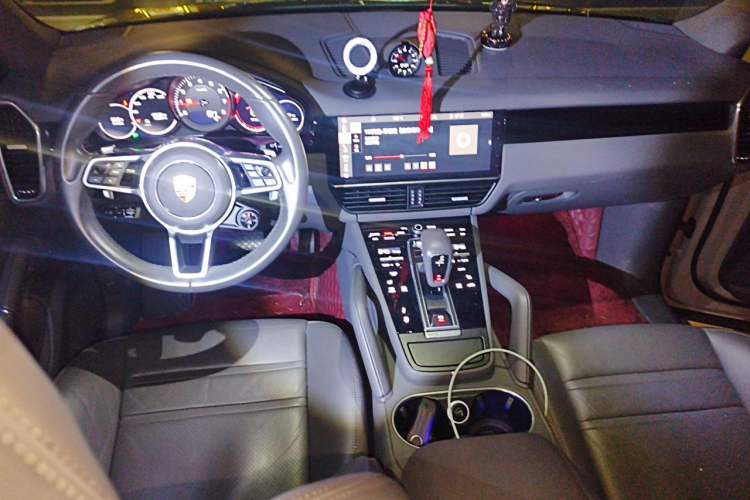 Used Porsche Cayenne 2019 Cayenne Coupé 3.0T Center Console