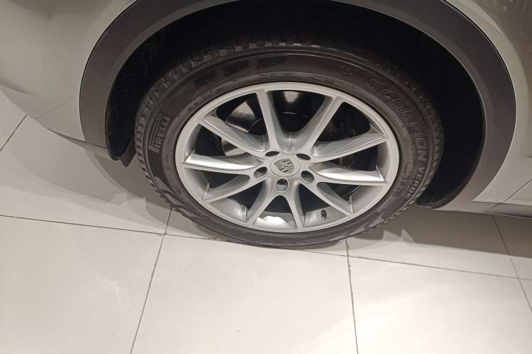 Used Porsche Cayenne 2019 Cayenne 3.0T Exterior 4