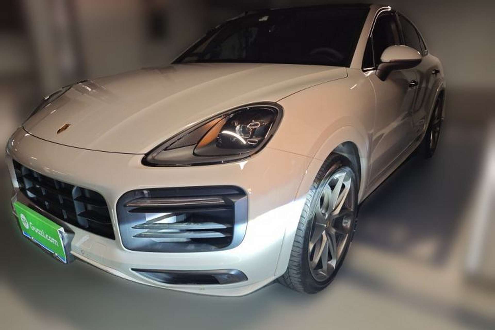 Used Porsche Cayenne 2019 Cayenne Coupé 3.0T Front Left 45 Deg