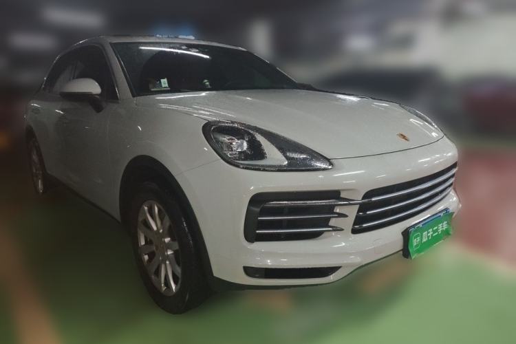 Used Porsche Cayenne 2019 Cayenne 3.0T Front Right 45 Deg