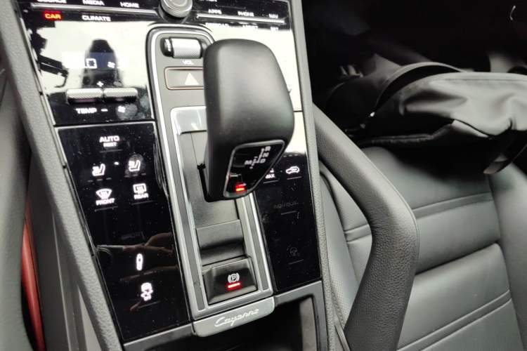 Used Porsche Cayenne 2019 Cayenne Coupé 3.0T Gear Lever