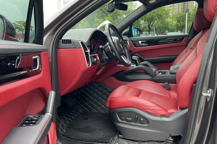 Used Porsche Cayenne 2019 Cayenne 3.0T Interior 3
