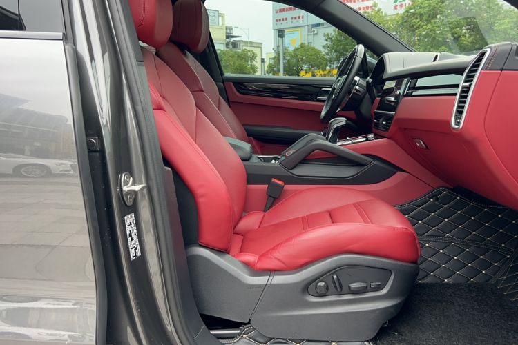 Used Porsche Cayenne 2019 Cayenne 3.0T Interior 7