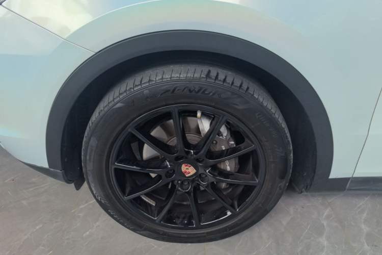 Used Porsche Cayenne 2019 Cayenne 3.0T Left Front Wheel Hub
