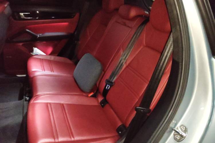 Used Porsche Cayenne 2019 Cayenne 3.0T Left Rear Seat