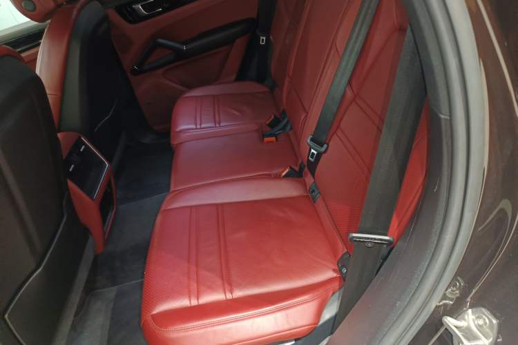 Used Porsche Cayenne 2019 Cayenne 3.0T Left Rear Seat