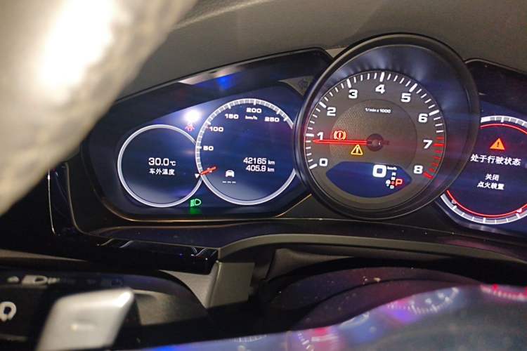 Used Porsche Cayenne 2019 Cayenne Coupé 3.0T Odometer Close Up