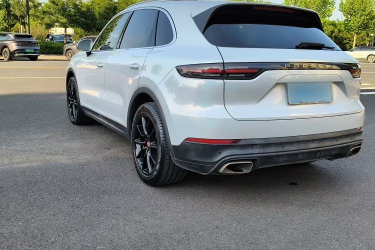 Used Porsche Cayenne 2019 Cayenne 3.0T Rear Left 45 Deg