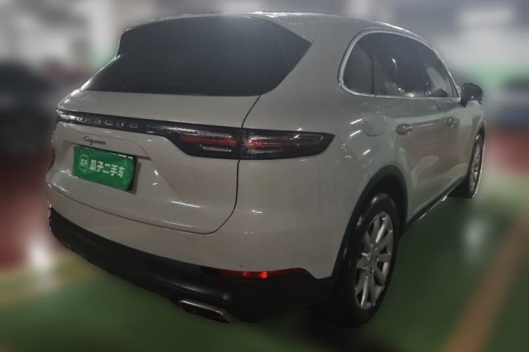 Used Porsche Cayenne 2019 Cayenne 3.0T Rear Right 45 Deg