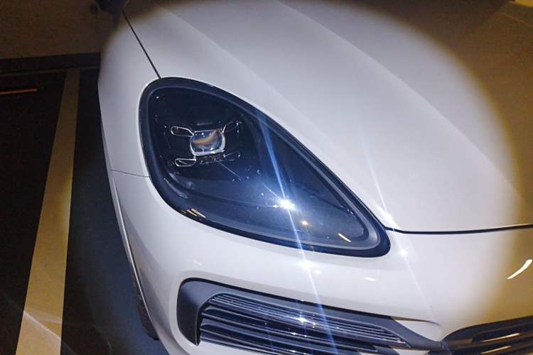 Used Porsche Cayenne 2019 Cayenne Coupé 3.0T Right Front Headlight