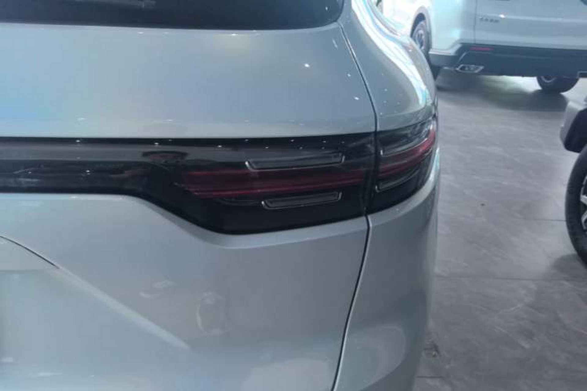 Used Porsche Cayenne 2019 Cayenne 3.0T Right Rear Taillight