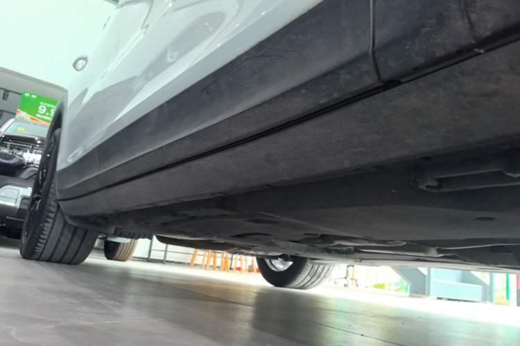 Used Porsche Cayenne 2019 Cayenne 3.0T Right Side Sill