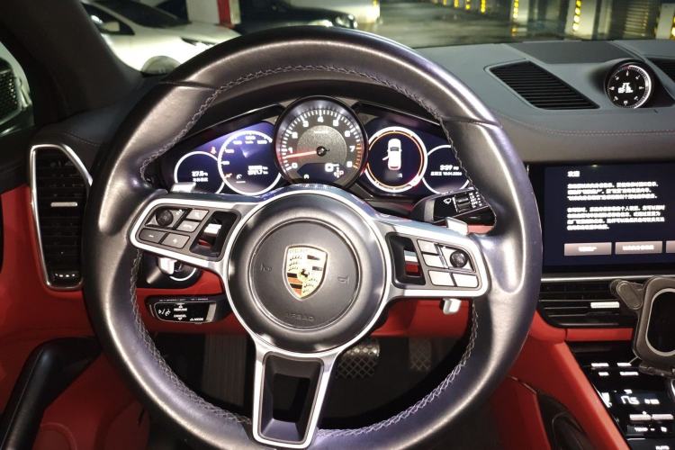 Used Porsche Cayenne 2019 Cayenne 3.0T Steering Wheel