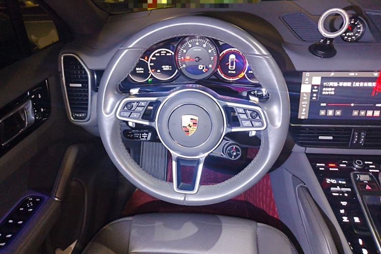 Used Porsche Cayenne 2019 Cayenne Coupé 3.0T Steering Wheel
