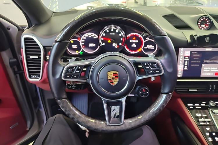 Used Porsche Cayenne 2019 Cayenne Coupé 3.0T Steering Wheel