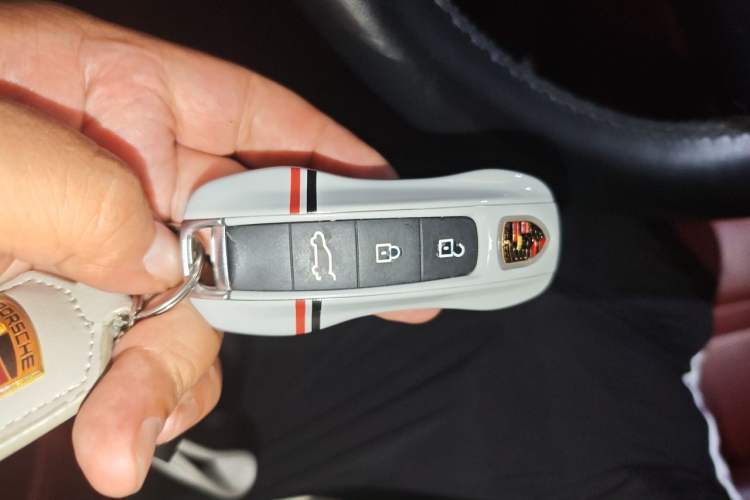 Used Porsche Cayenne 2019 Cayenne 3.0T Vehicle Key