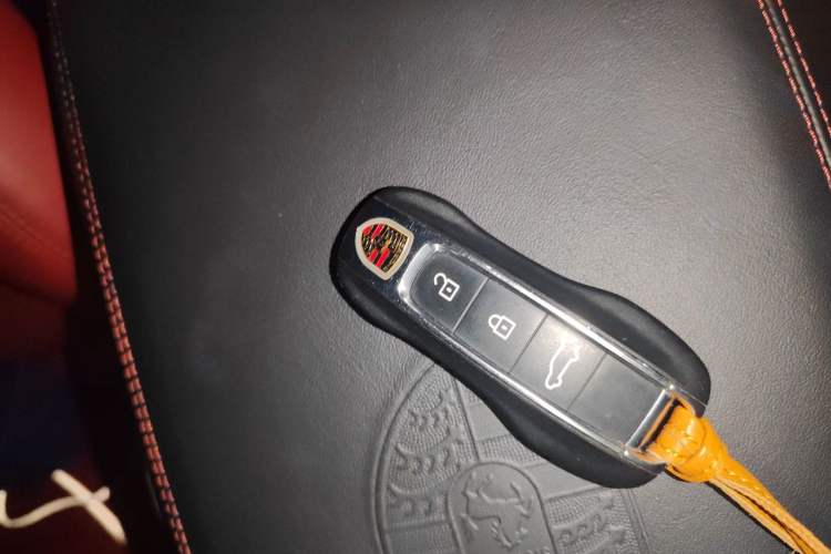Used Porsche Cayenne 2019 Cayenne 3.0T Vehicle Key