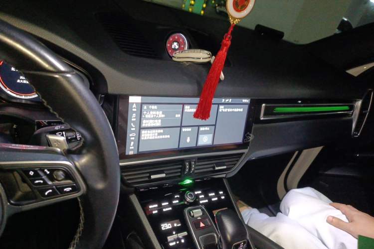 Used Porsche Cayenne 2019 Cayenne 3.0T Audio And AC Panel
