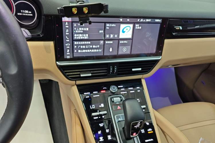 Used Porsche Cayenne 2019 Cayenne 3.0T Audio And AC Panel