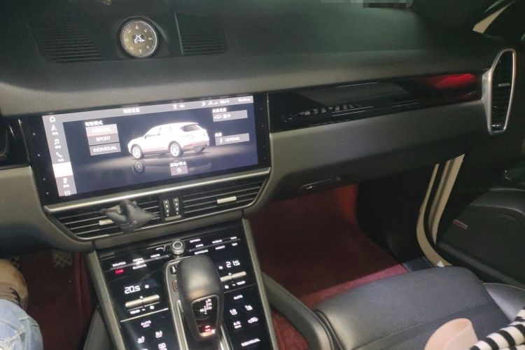 Used Porsche Cayenne 2019 Cayenne 3.0T Audio And AC Panel