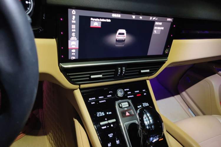 Used Porsche Cayenne 2019 Cayenne 3.0T Audio And AC Panel