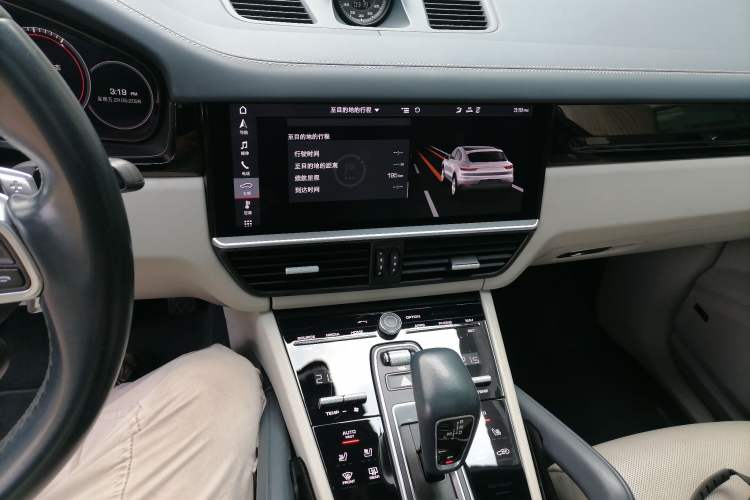 Used Porsche Cayenne 2019 Cayenne Coupé 3.0T Audio And AC Panel