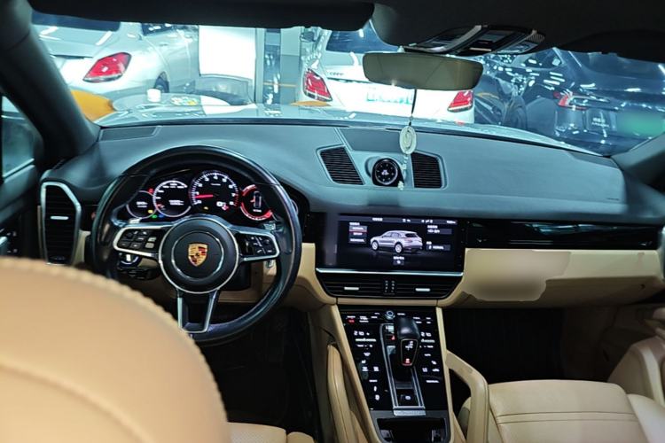 Used Porsche Cayenne 2019 Cayenne 3.0T Center Console