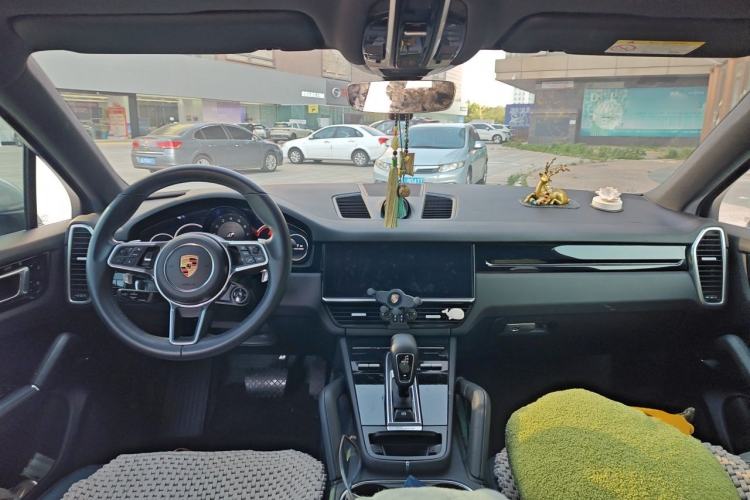 Used Porsche Cayenne 2019 Cayenne Coupé 3.0T Center Console