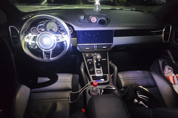 Used Porsche Cayenne 2019 Cayenne 3.0T Center Console