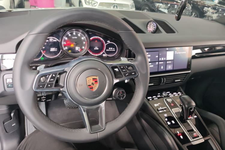 Used Porsche Cayenne 2019 Cayenne Coupé 3.0T Center Console