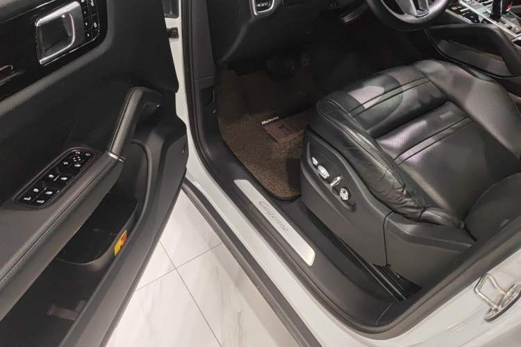Used Porsche Cayenne 2019 Cayenne 3.0T Driver Seat