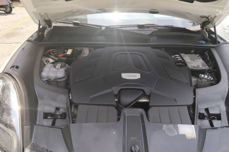 Used Porsche Cayenne 2019 Cayenne 3.0T Engine Bay