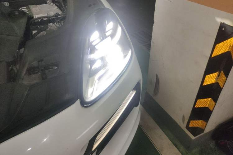 Used Porsche Cayenne 2019 Cayenne 3.0T Engine Bay Left
