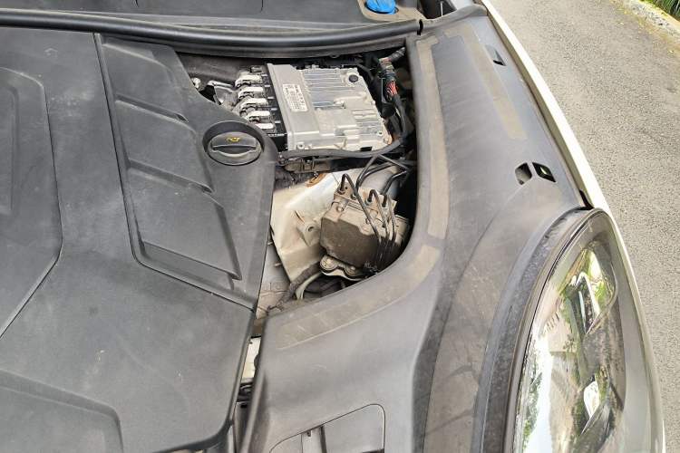 Used Porsche Cayenne 2019 Cayenne 3.0T Engine Bay Left