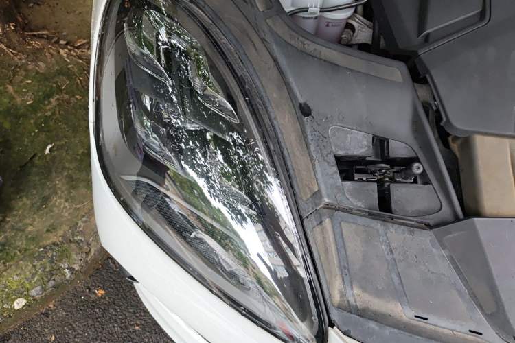 Used Porsche Cayenne 2019 Cayenne 3.0T Engine Bay Right