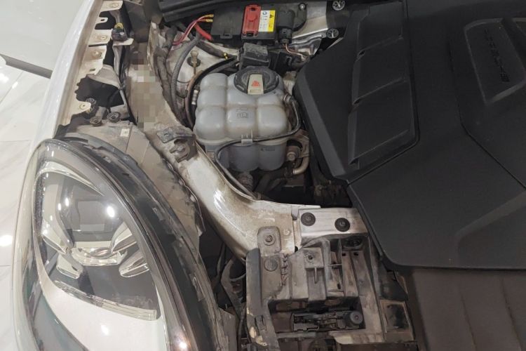 Used Porsche Cayenne 2019 Cayenne 3.0T Engine Bay Right